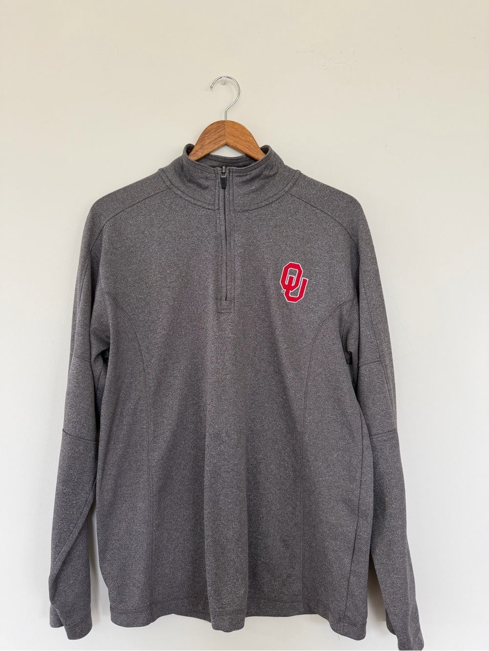 Men’s University Of Oklahoma Gray Quarter-Zip with Red OU Patch. Size Medium